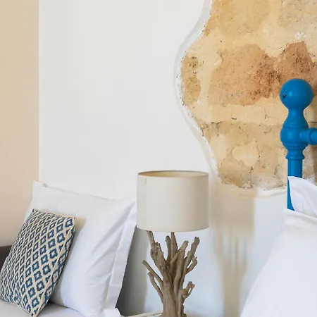 La Vela Accomodation * Trani